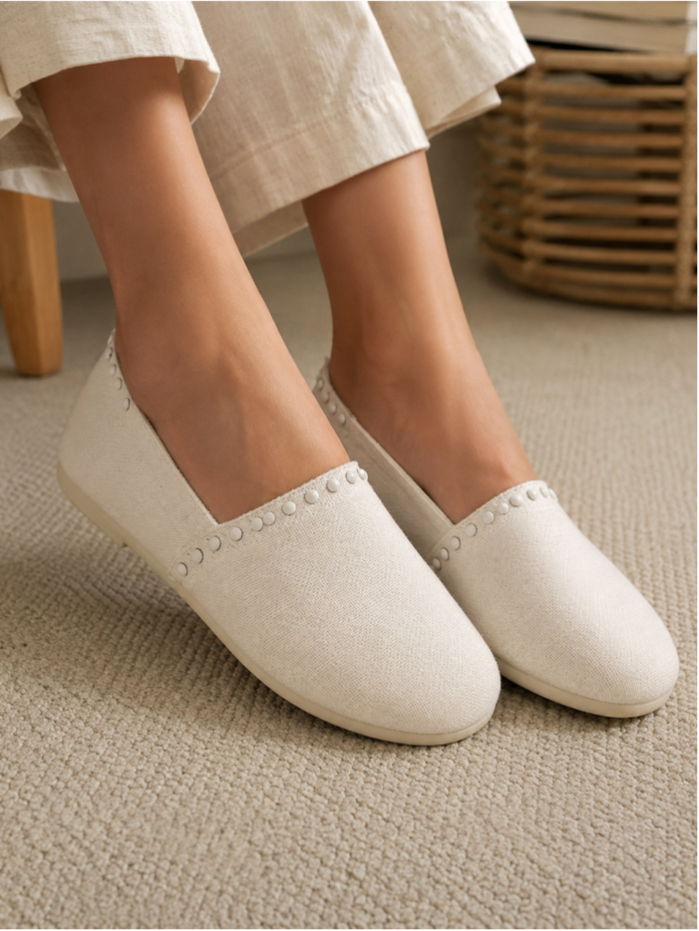 ALDO Women’s White Canvas Slip On Flats Studded Shoes Size US 8 EU 39